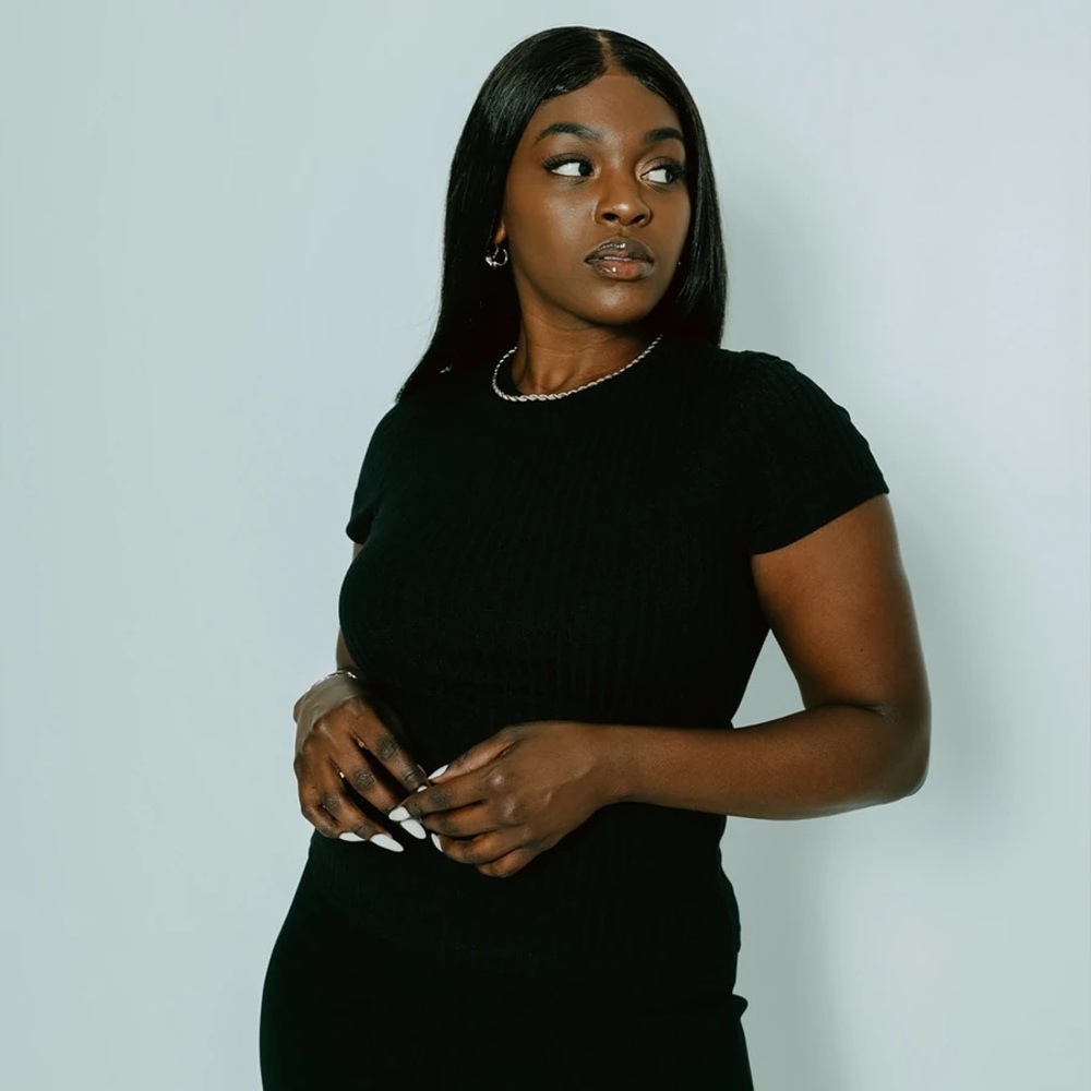 Klassy Network Shirt Black Built in Bra Small S TShirt Brami